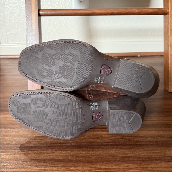 Ariat Women's Legend Boot - Picture 5 of 6